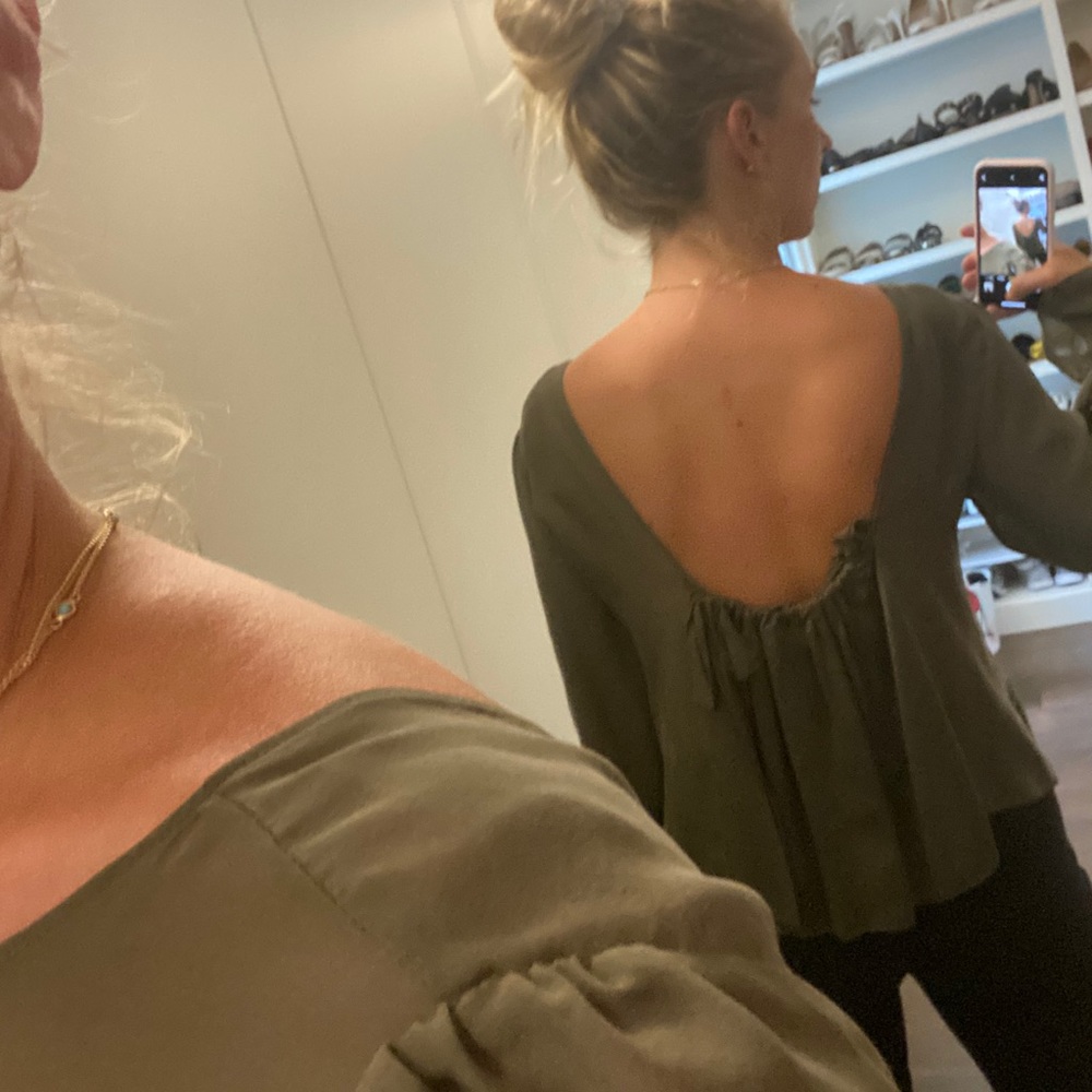 Intermix Mika Blouse! - Picture 6 of 8
